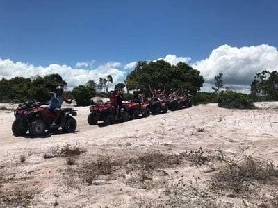 Quadriciclos em trilha de Porto Seguro